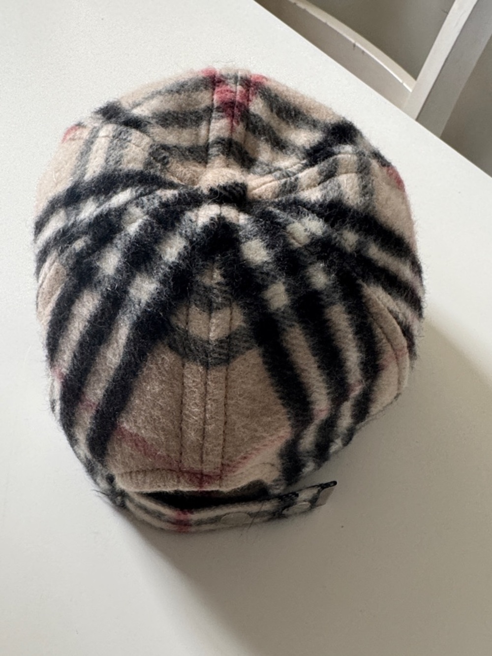 Burberry London 100% Cashmere Beige Plaid Cap with Black and Red Checks - Picture 7 of 15